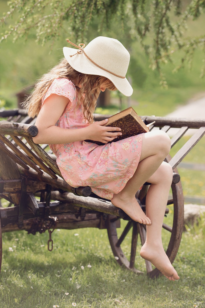 子供の視力低下に暗い本の読書が与える影響は？