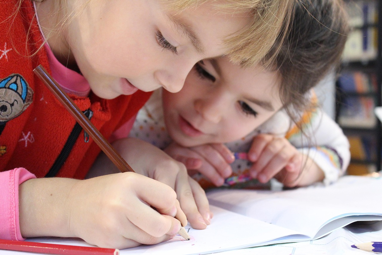 子供の視力低下を防ぐための高学年向け勉強時間の効果的な使い方は？