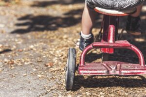 子供の視力回復に効果的なヨガの呼吸法とは？