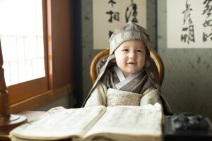 子供の近視治療は何歳から始めるべきですか？