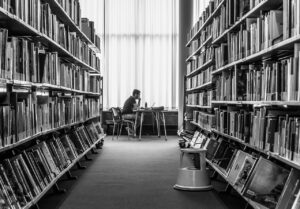 勉強をしていると目が悪くなる理由とは？