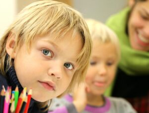 学校の視力検査でA~D判定はどう解釈すれば良い？