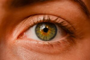 視力回復教室で子供の目を守る方法は？
